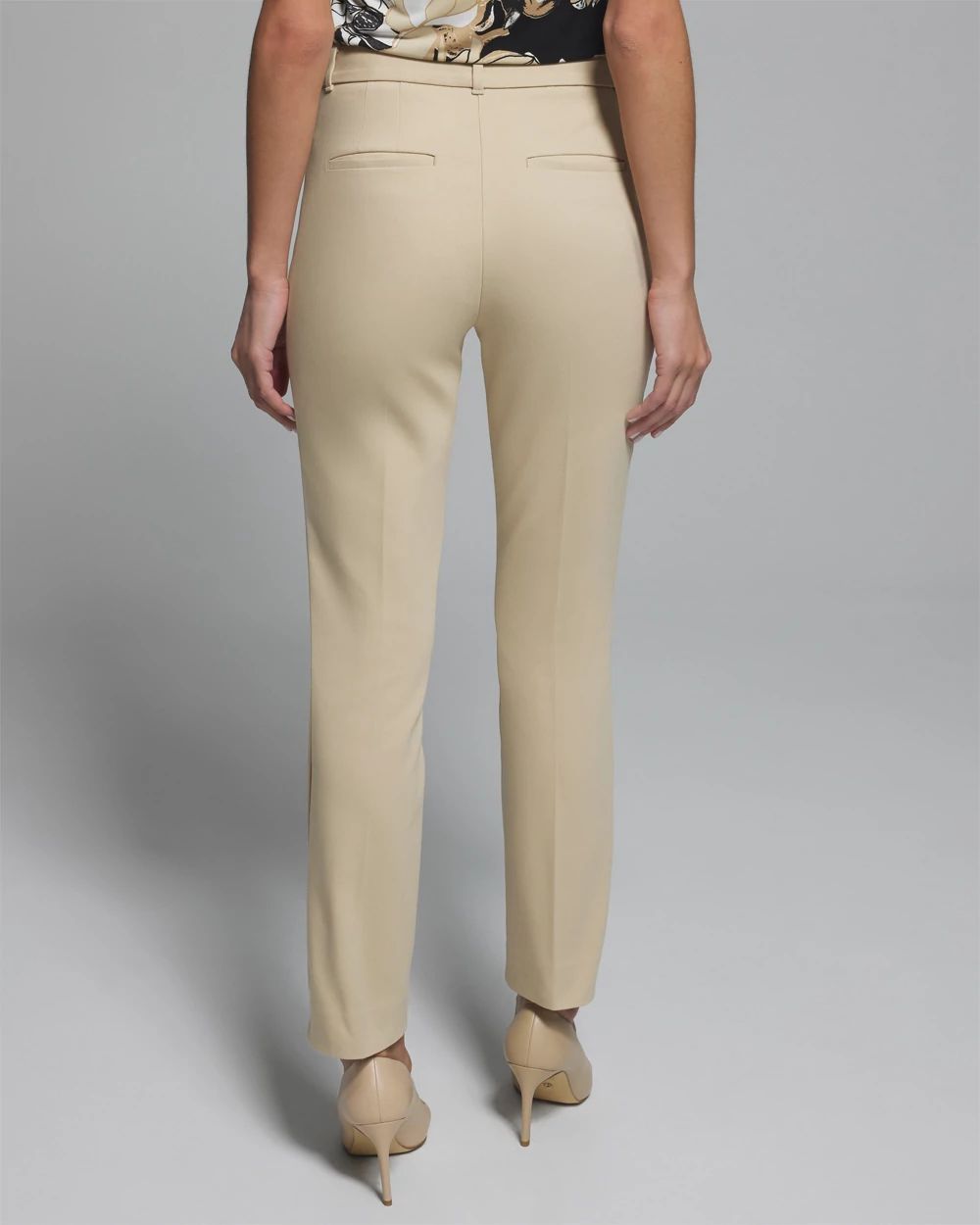 Black house white market pants top